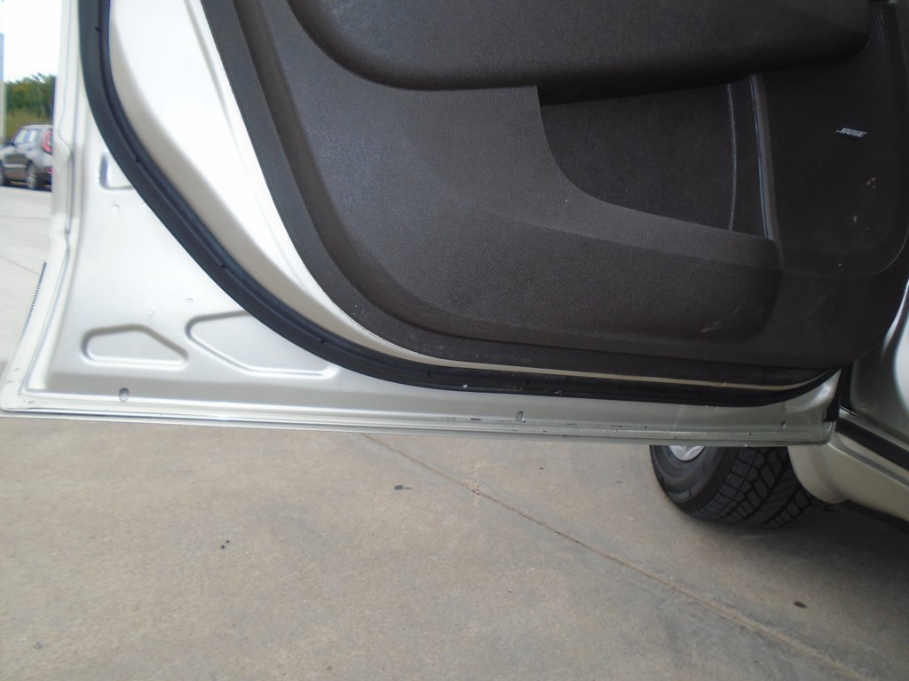 Photo 25 of this BUICK ENCLAVE