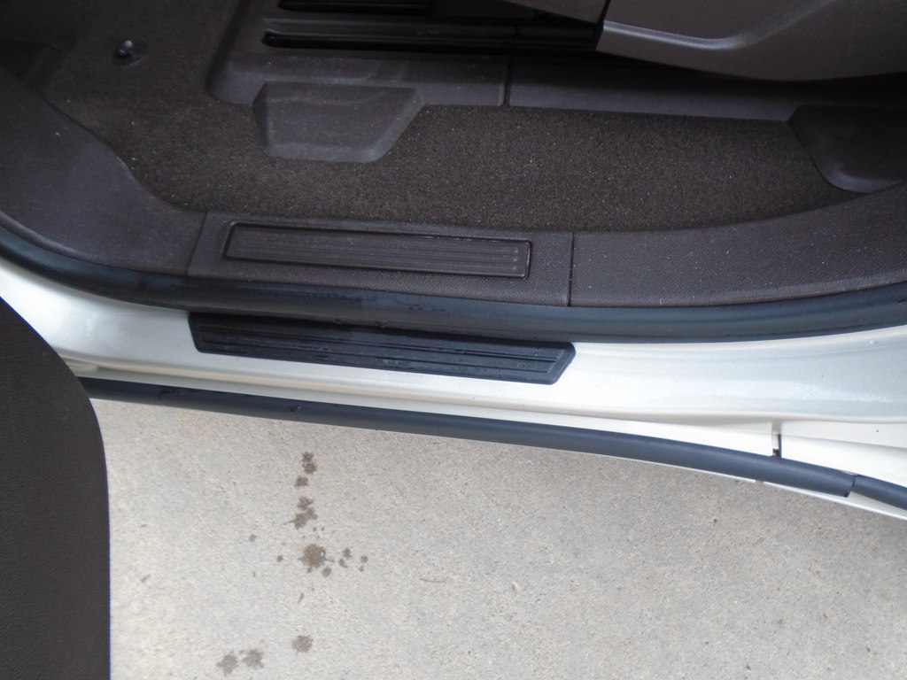 Photo 32 of this BUICK ENCLAVE
