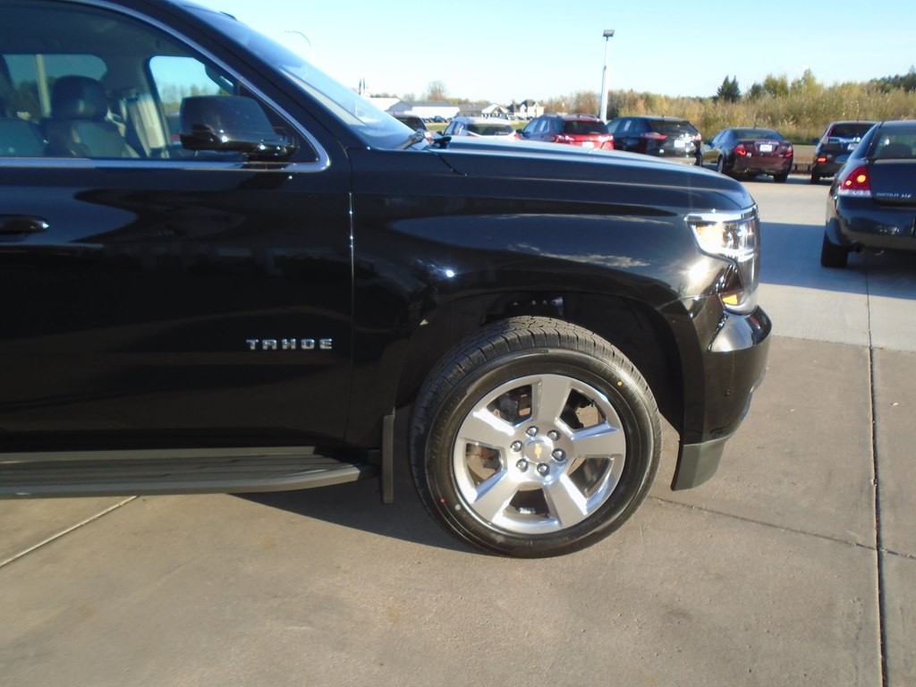 Photo 8 of this CHEVROLET TAHOE