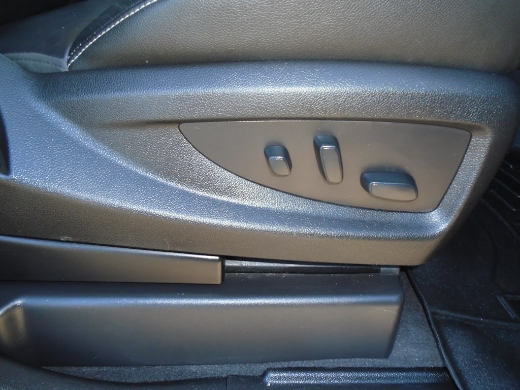 Photo 36 of this CHEVROLET TAHOE