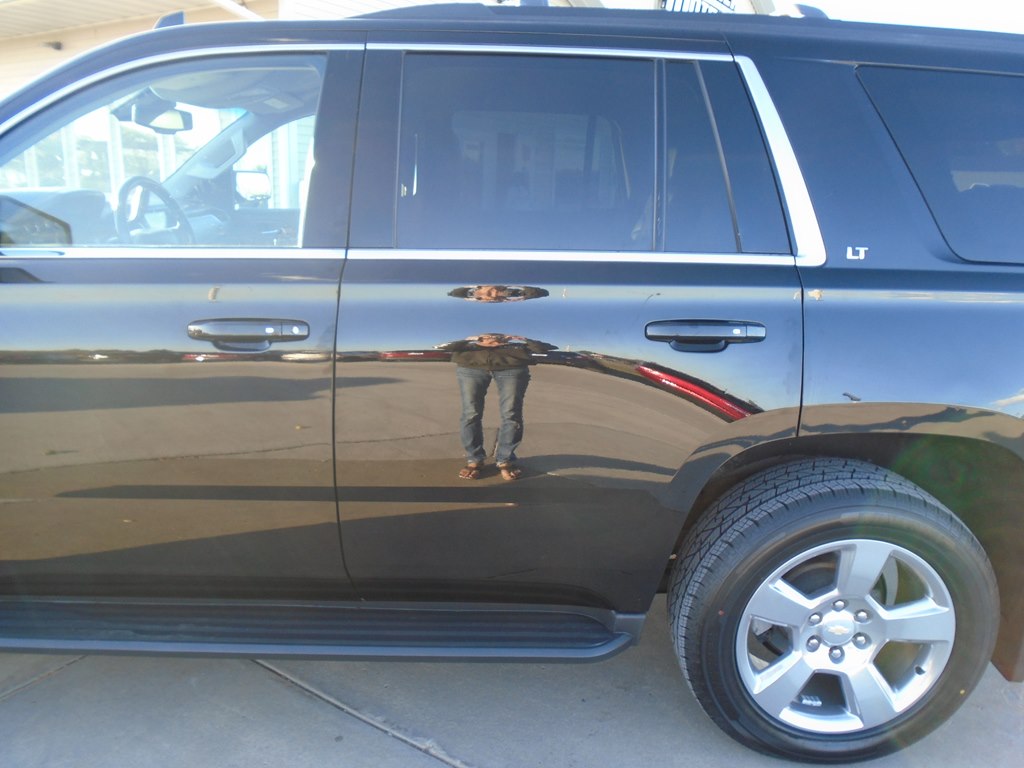 Photo 4 of this CHEVROLET TAHOE