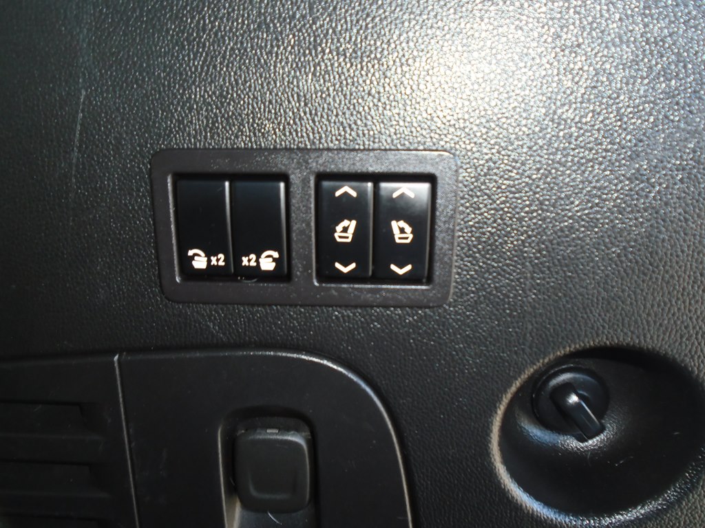 Photo 15 of this CHEVROLET TAHOE