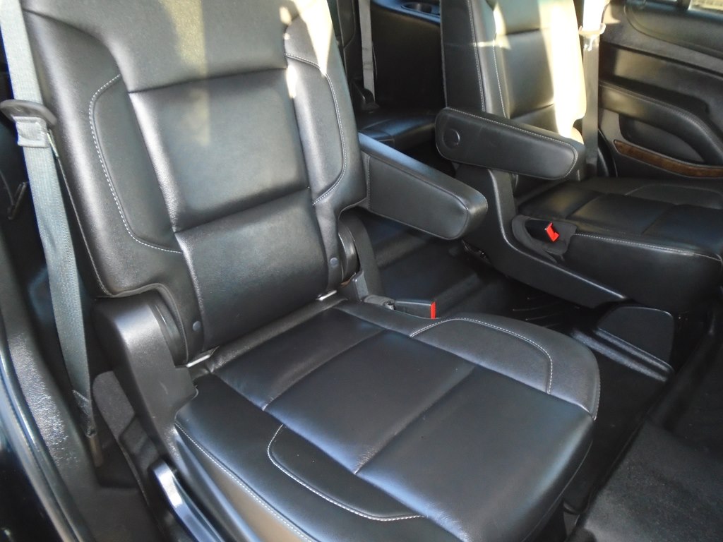 Photo 46 of this CHEVROLET TAHOE