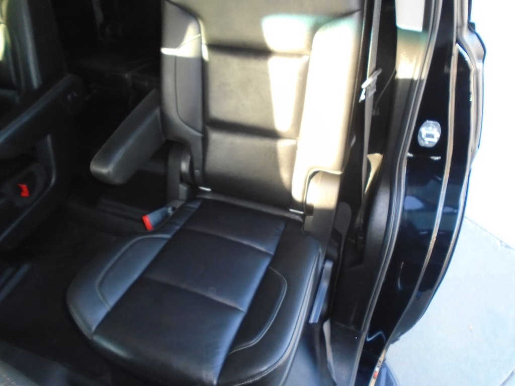 Photo 31 of this CHEVROLET TAHOE