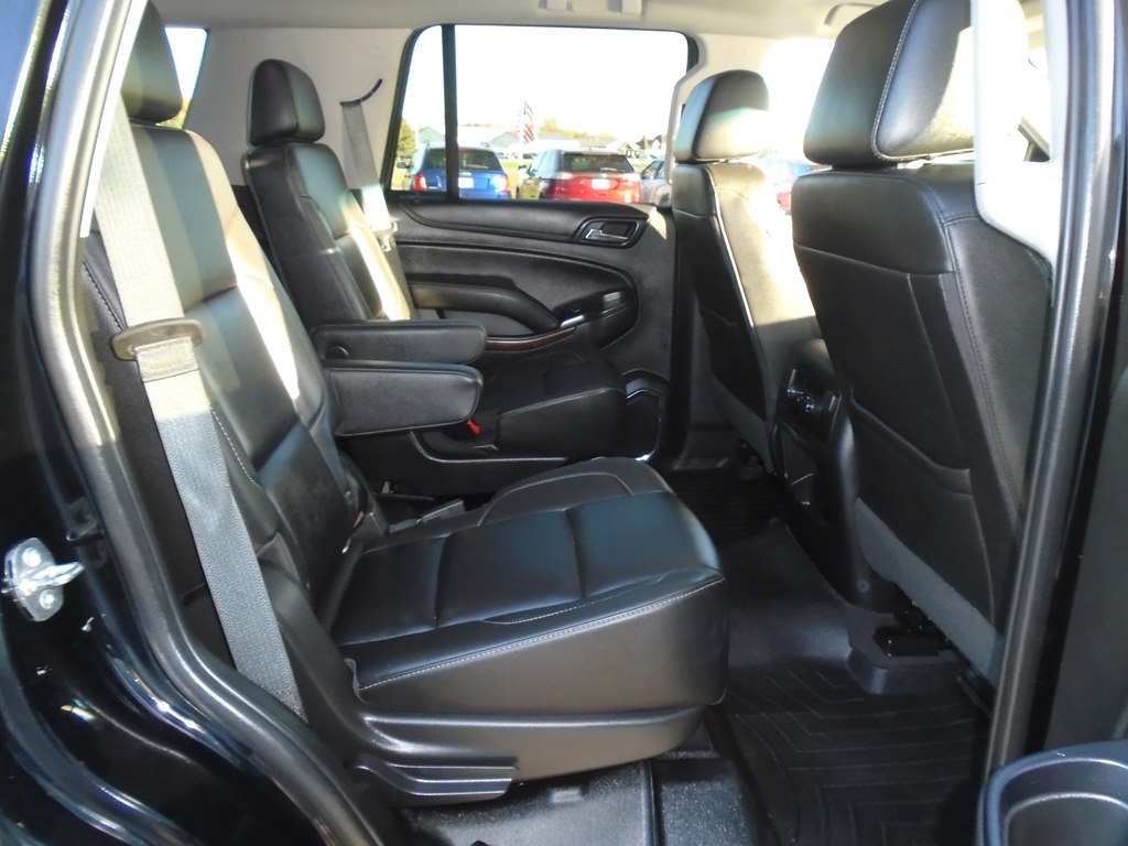 Photo 44 of this CHEVROLET TAHOE