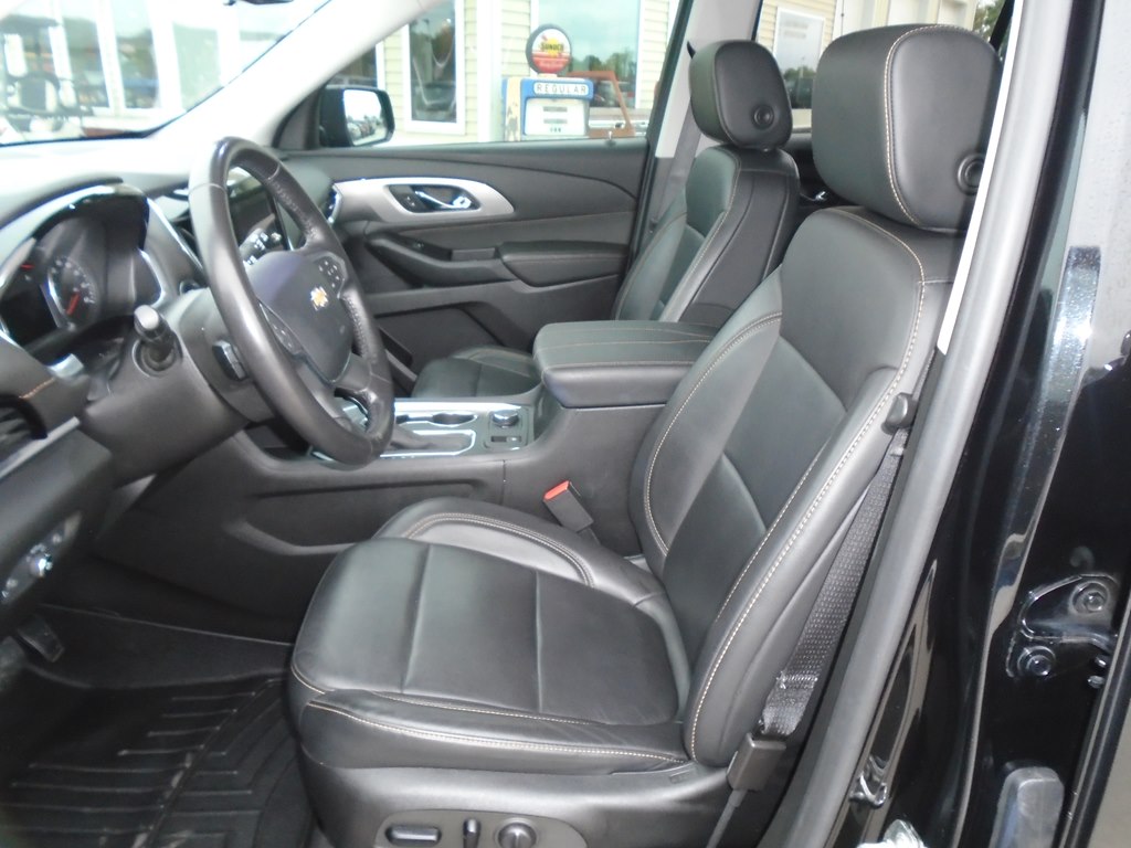 Photo 18 of this CHEVROLET TRAVERSE