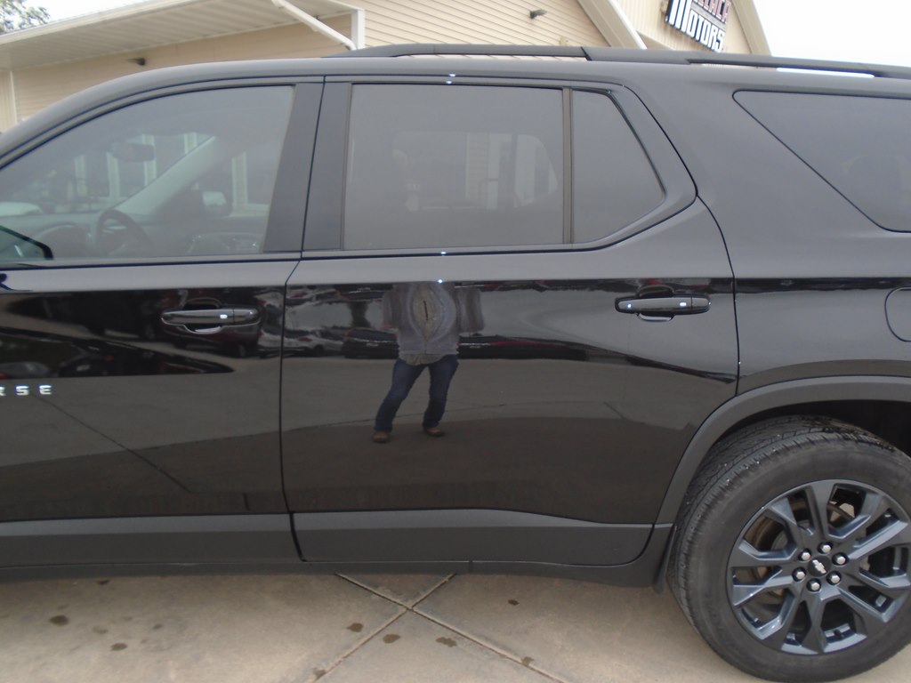 Photo 4 of this CHEVROLET TRAVERSE