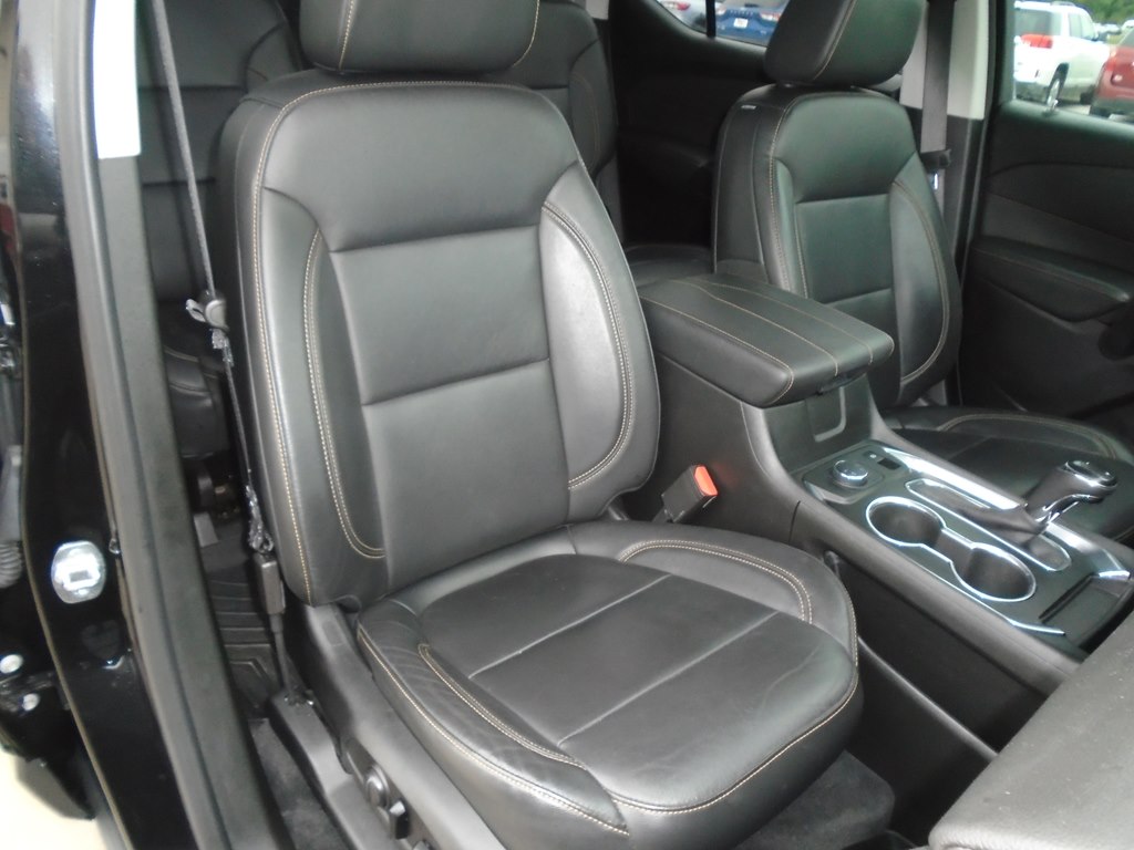 Photo 38 of this CHEVROLET TRAVERSE