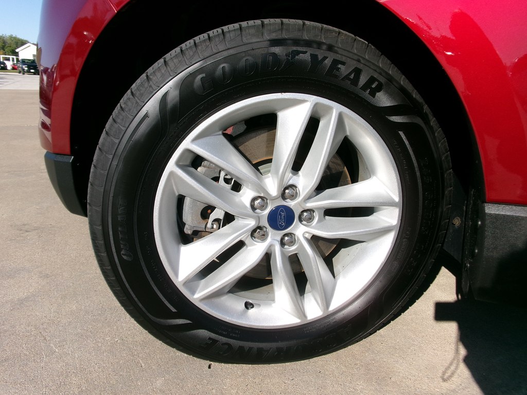 Photo 65 of this FORD EDGE