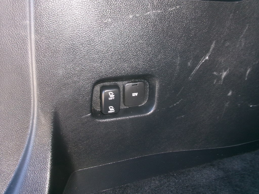 Photo 13 of this FORD EDGE