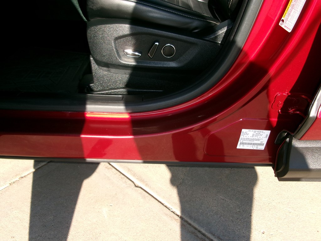 Photo 21 of this FORD EDGE