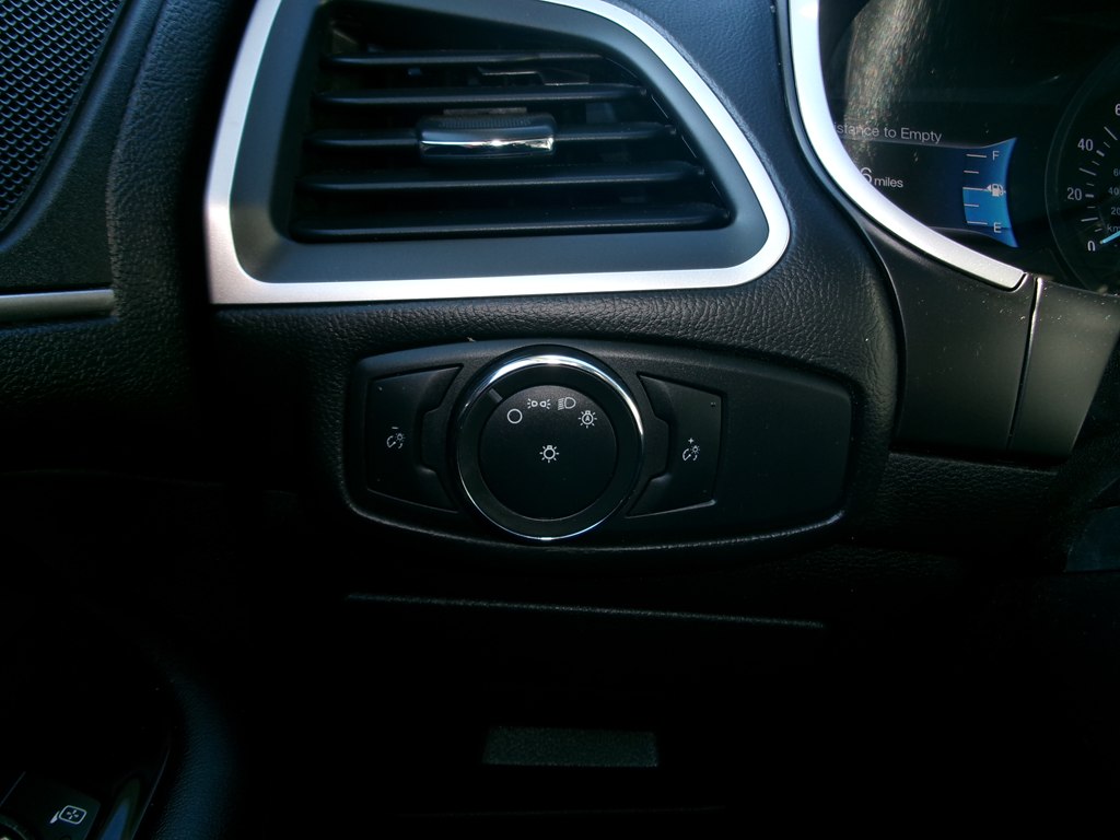 Photo 51 of this FORD EDGE