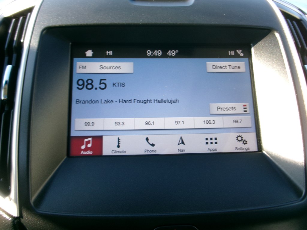Photo 52 of this FORD EDGE