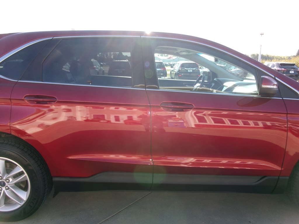 Photo 7 of this FORD EDGE