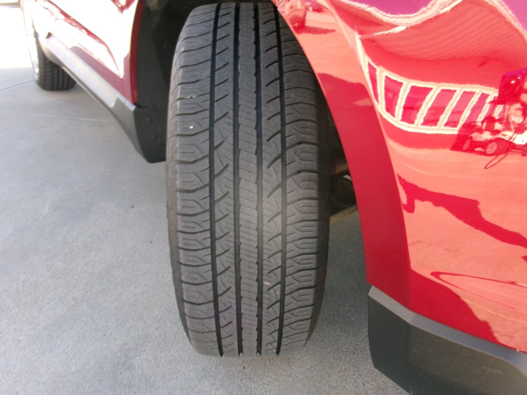 Photo 68 of this FORD EDGE