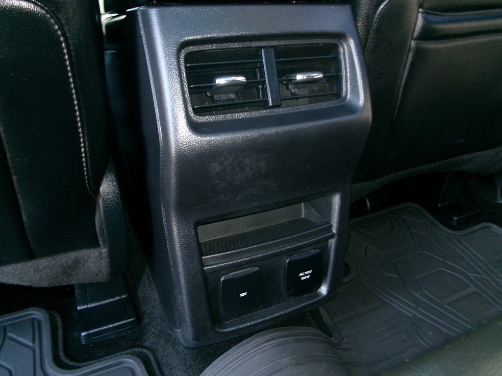 Photo 26 of this FORD EDGE