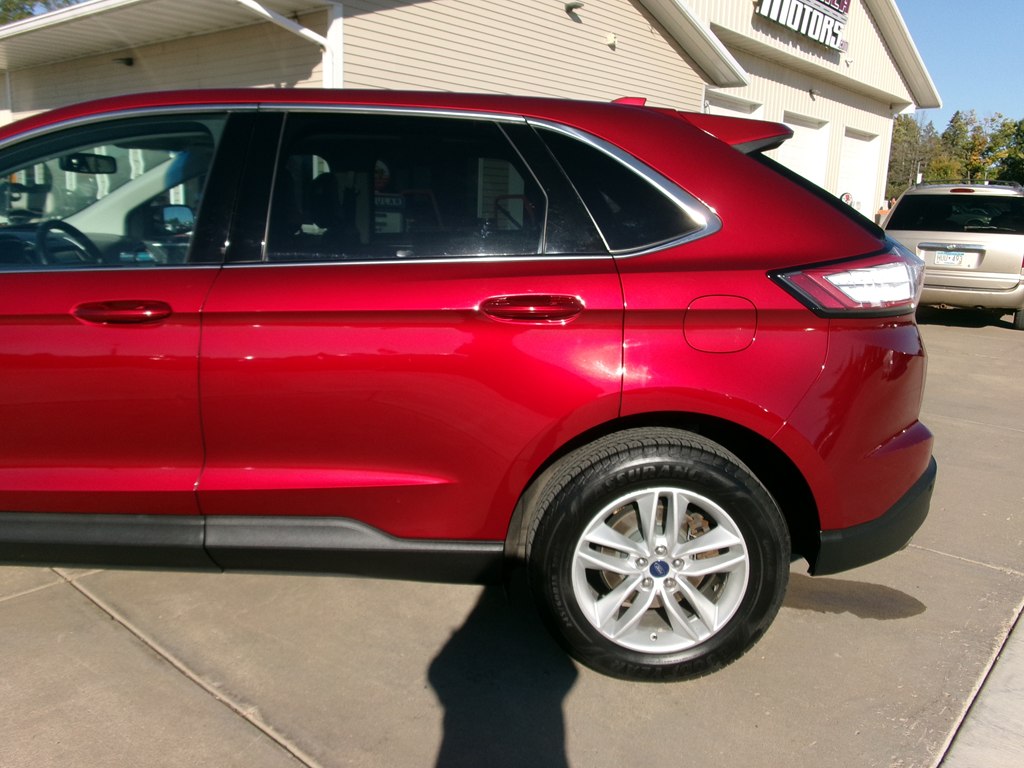 Photo 4 of this FORD EDGE