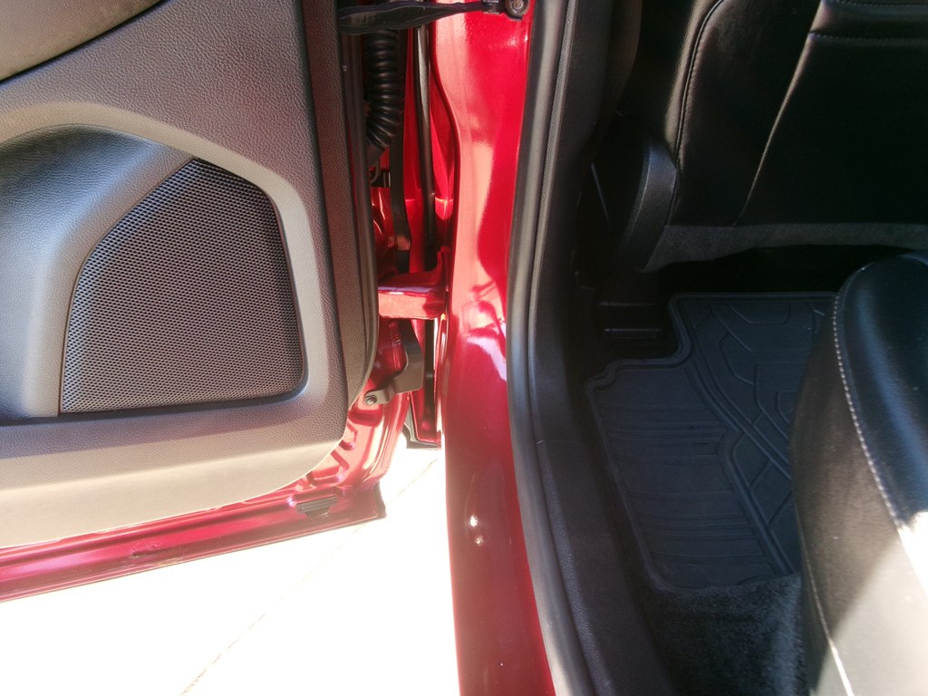 Photo 31 of this FORD EDGE