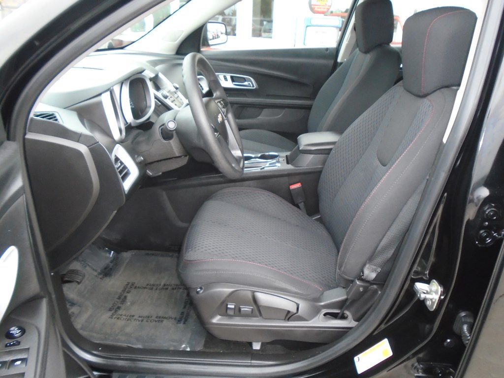 Photo 14 of this CHEVROLET EQUINOX