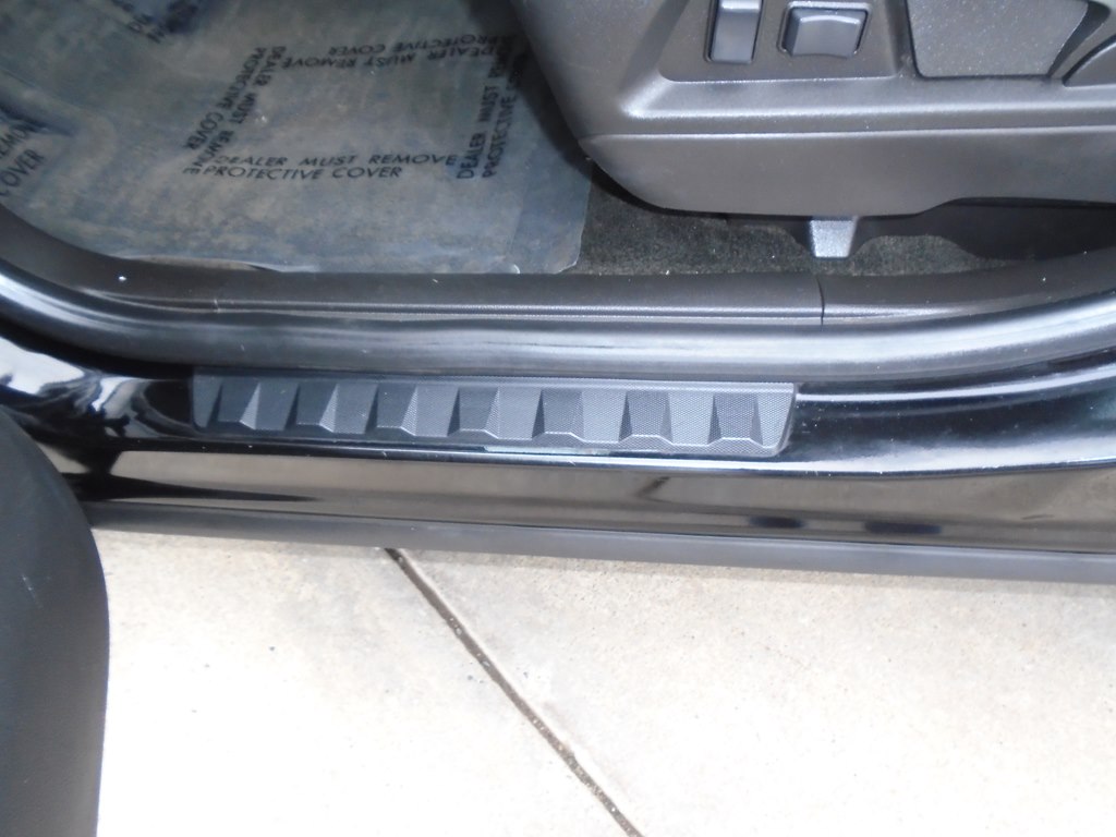 Photo 19 of this CHEVROLET EQUINOX
