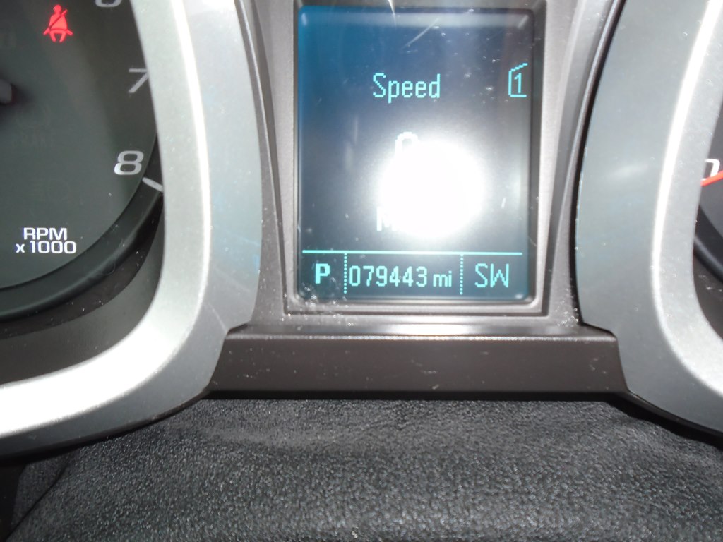 Photo 48 of this CHEVROLET EQUINOX