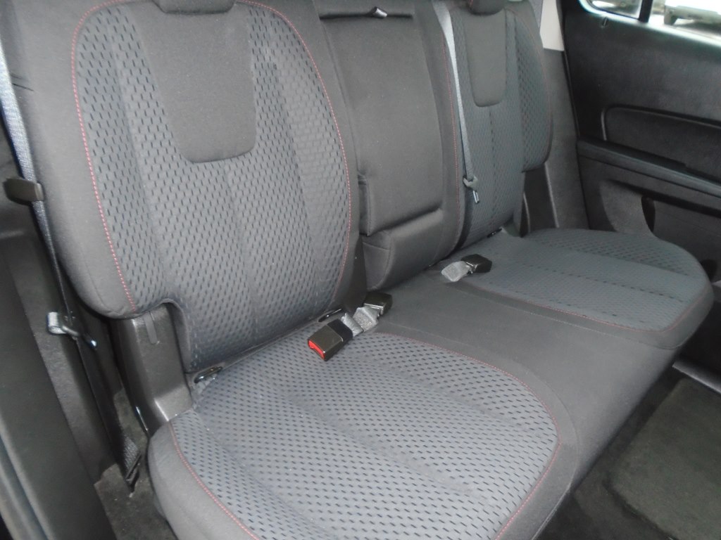Photo 39 of this CHEVROLET EQUINOX