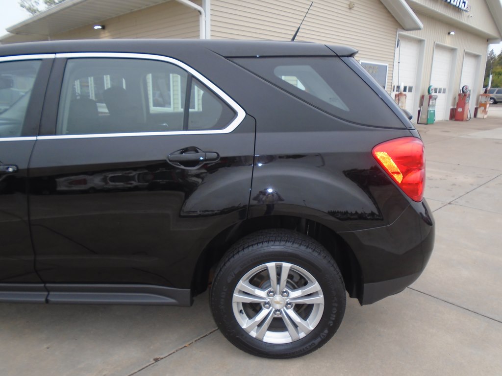 Photo 5 of this CHEVROLET EQUINOX
