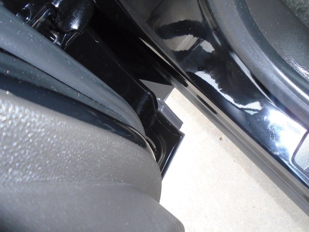Photo 25 of this CHEVROLET EQUINOX