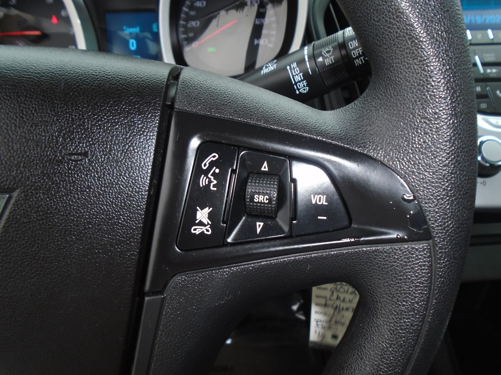 Photo 46 of this CHEVROLET EQUINOX