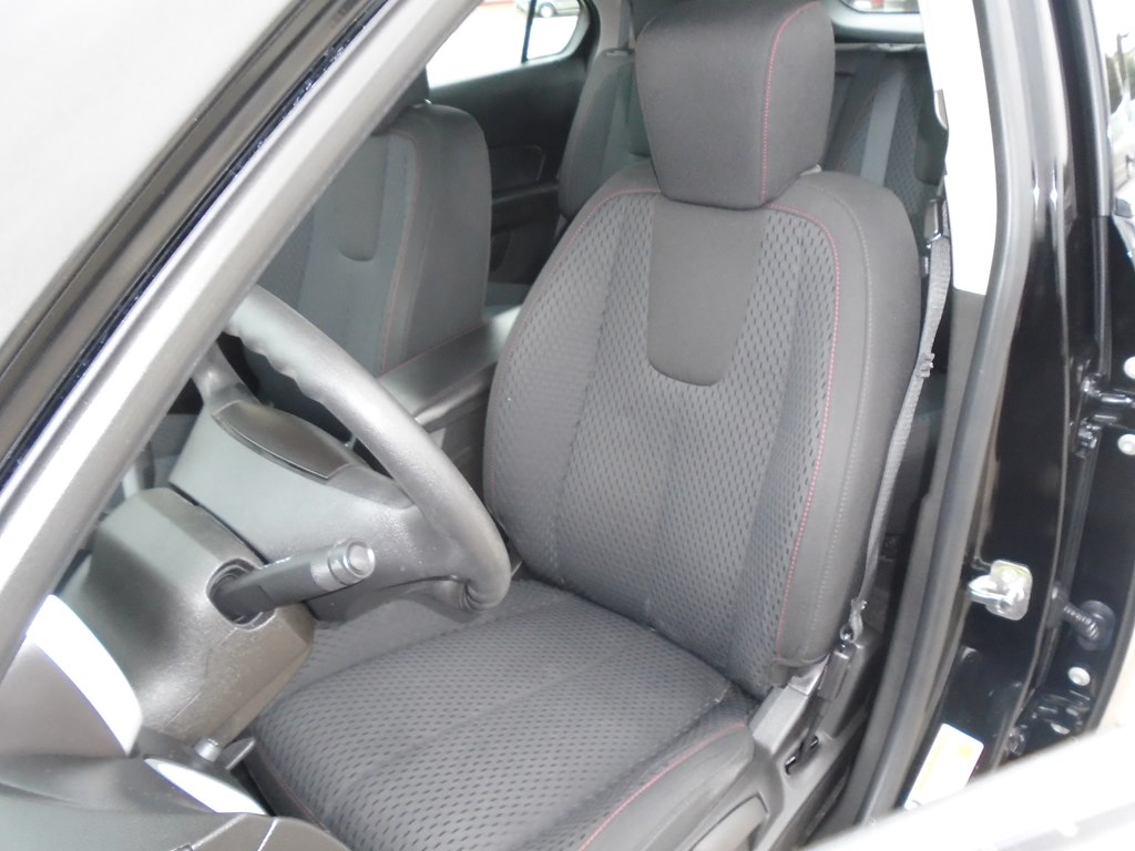 Photo 17 of this CHEVROLET EQUINOX
