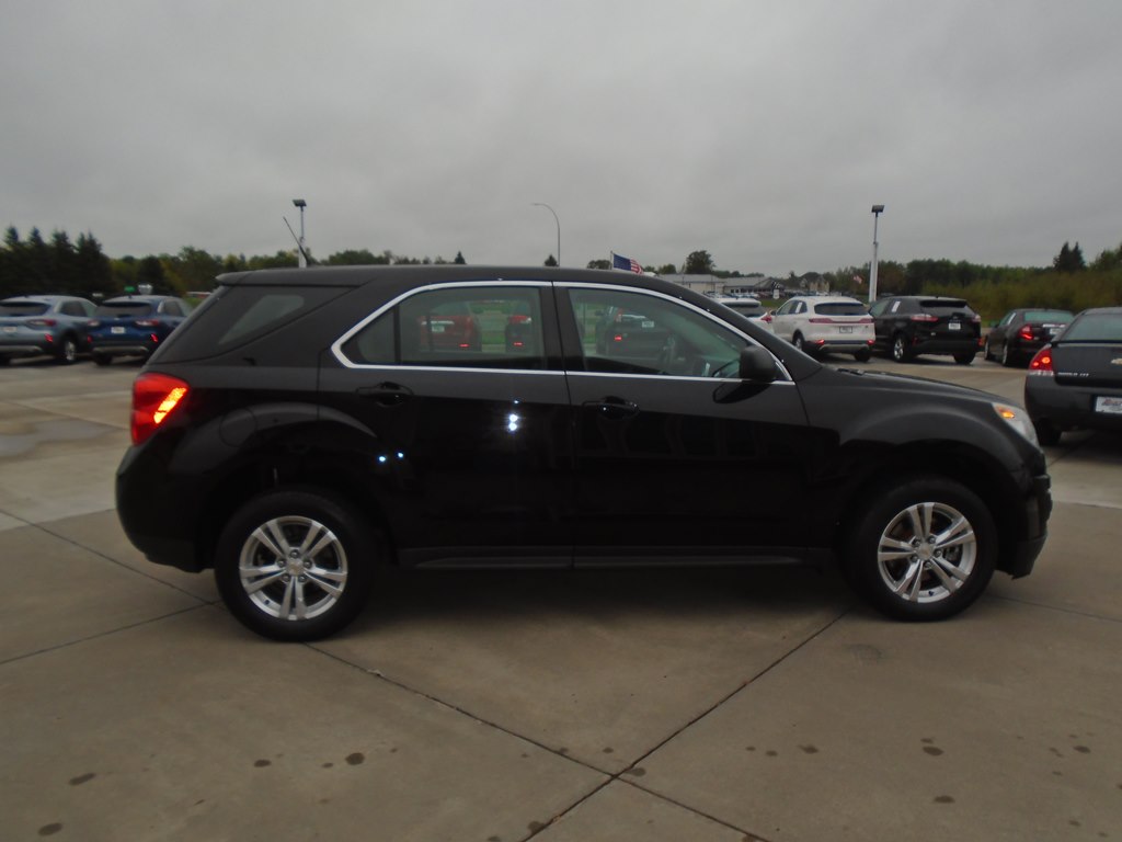 Photo 7 of this CHEVROLET EQUINOX