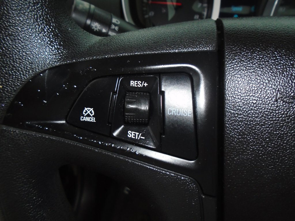 Photo 45 of this CHEVROLET EQUINOX