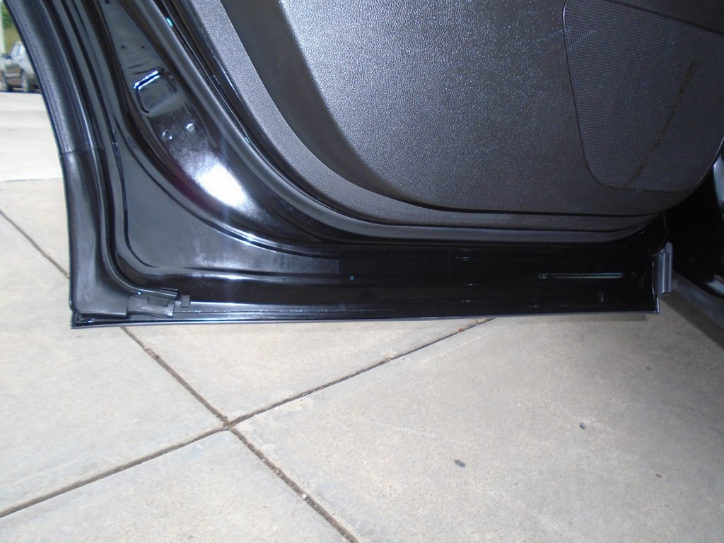 Photo 28 of this CHEVROLET EQUINOX