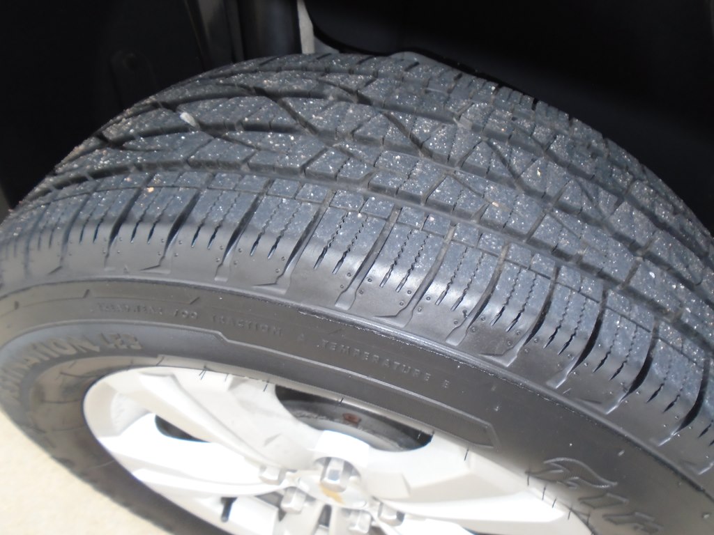 Photo 60 of this CHEVROLET EQUINOX