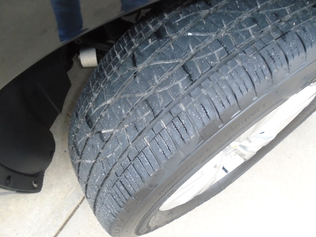 Photo 59 of this CHEVROLET EQUINOX