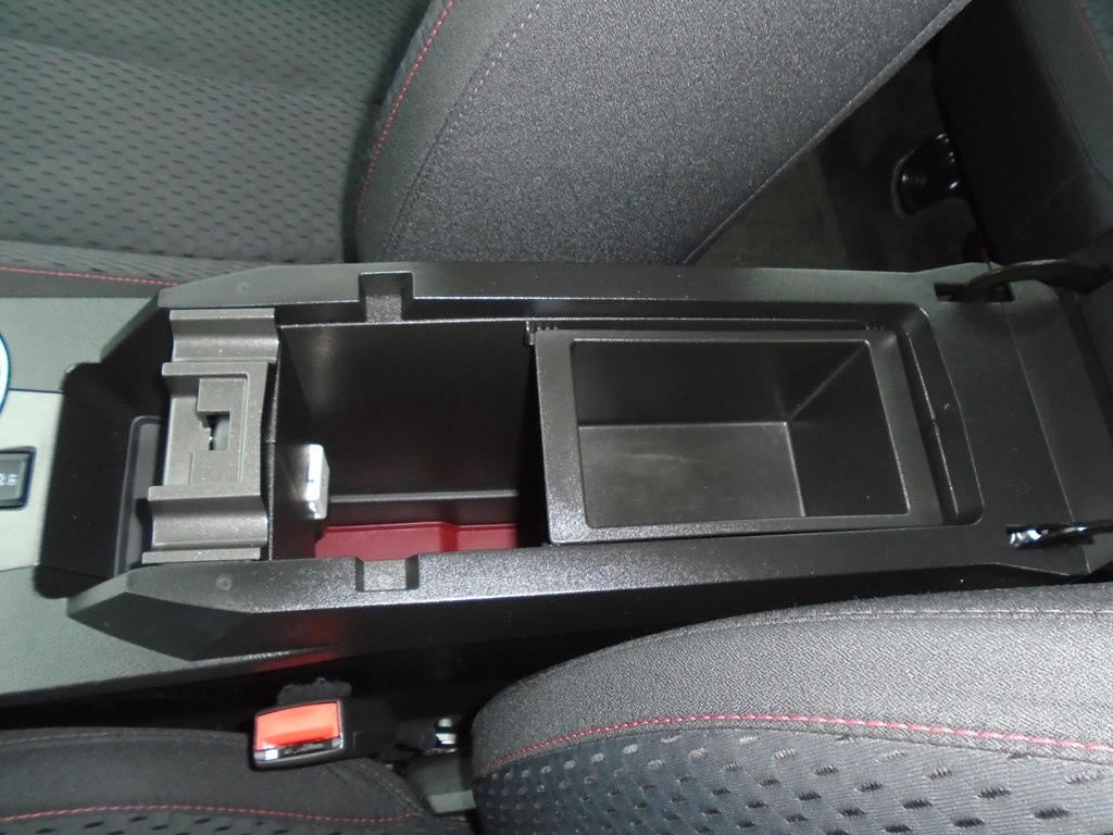 Photo 54 of this CHEVROLET EQUINOX