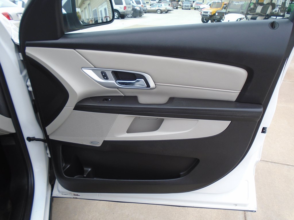 Photo 33 of this GMC TERRAIN