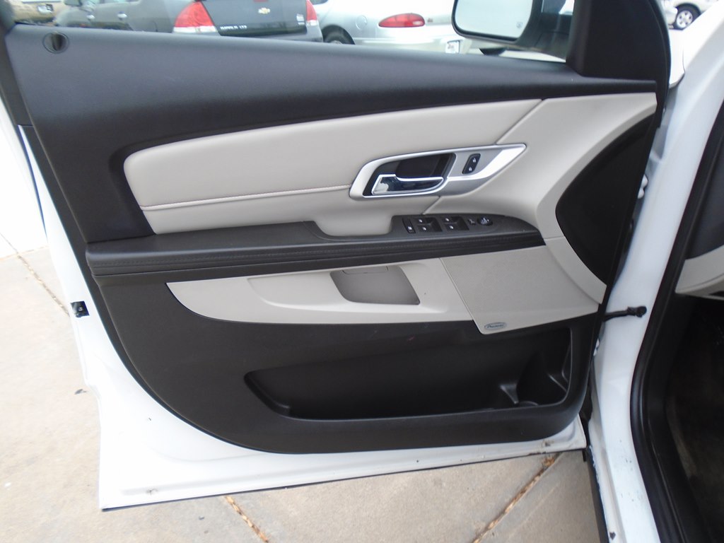 Photo 16 of this GMC TERRAIN