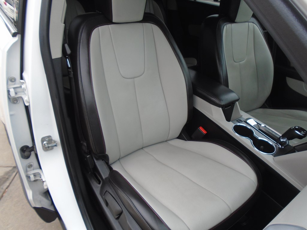 Photo 34 of this GMC TERRAIN