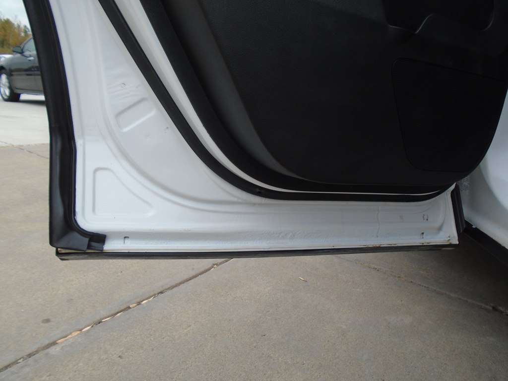Photo 30 of this GMC TERRAIN