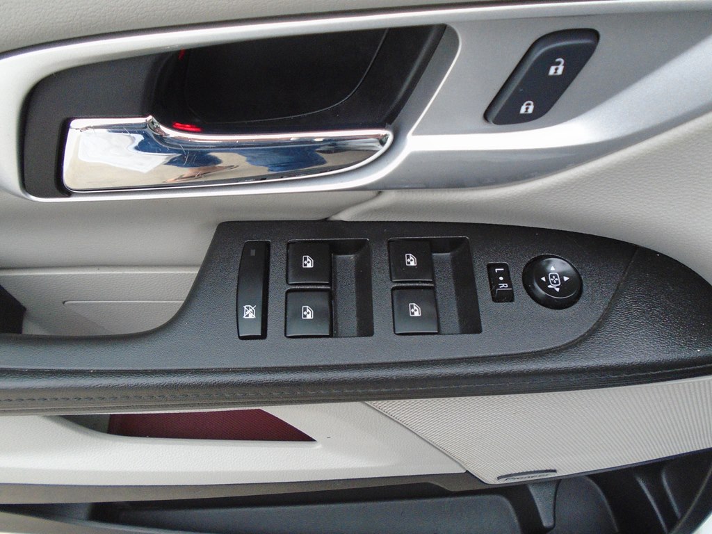 Photo 17 of this GMC TERRAIN