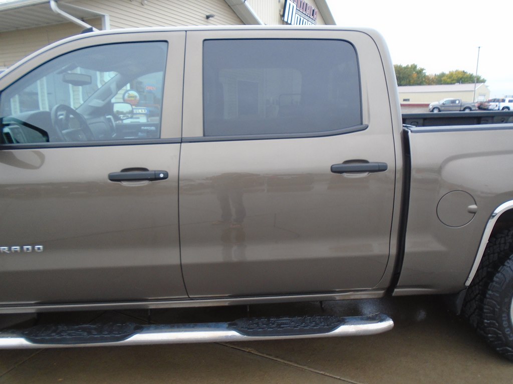 Photo 4 of this CHEVROLET SILVERADO 1500