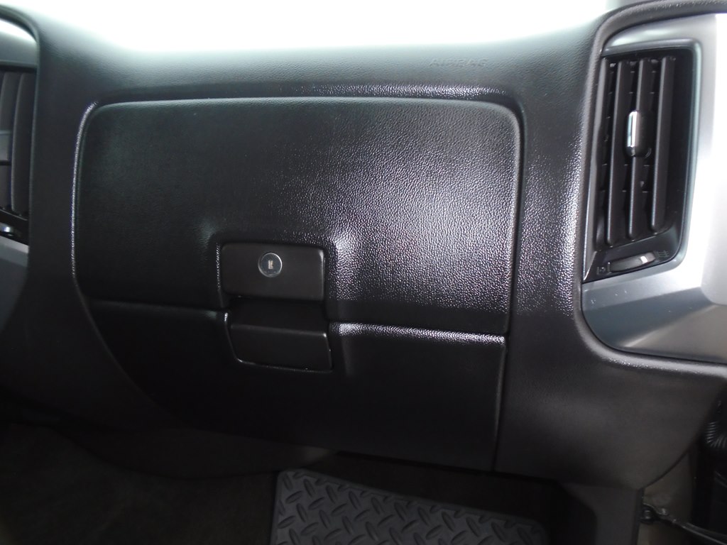 Photo 30 of this CHEVROLET SILVERADO 1500