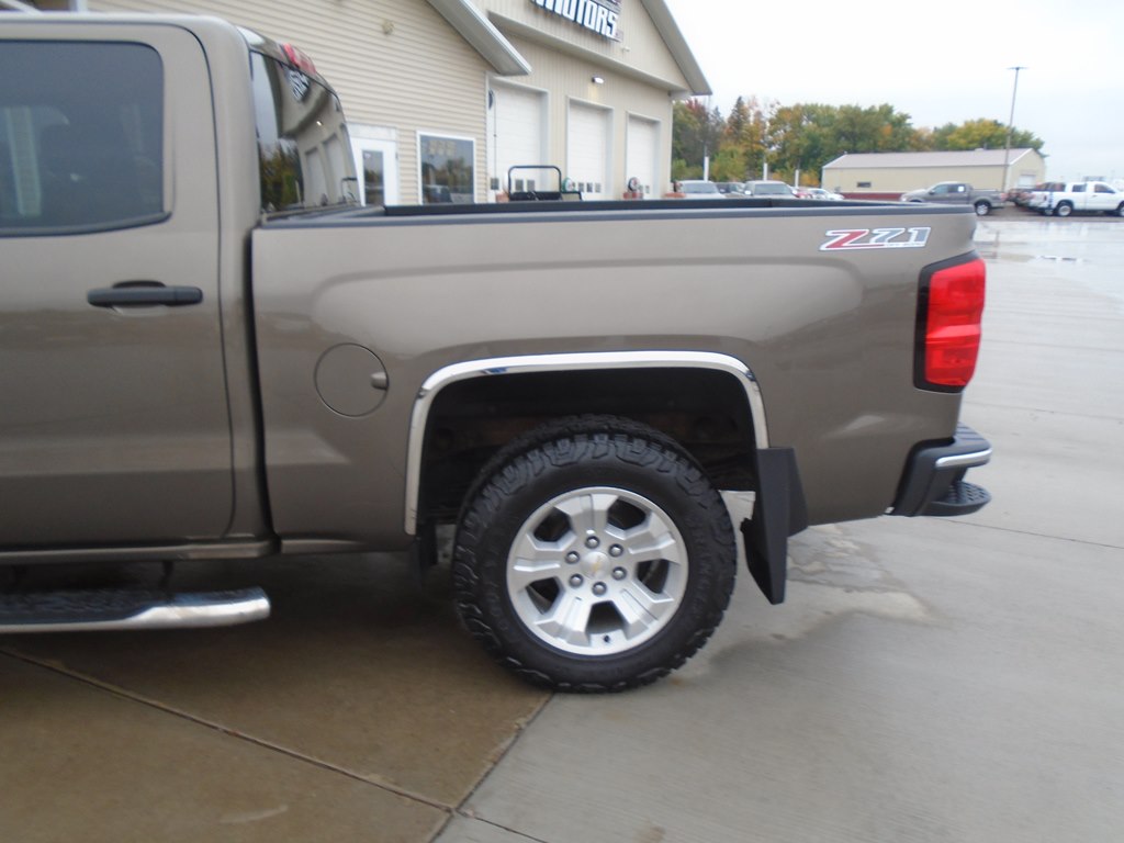 Photo 5 of this CHEVROLET SILVERADO 1500