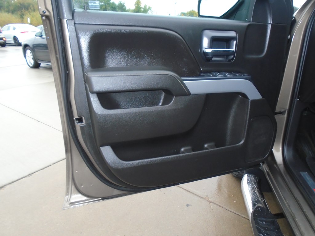Photo 17 of this CHEVROLET SILVERADO 1500