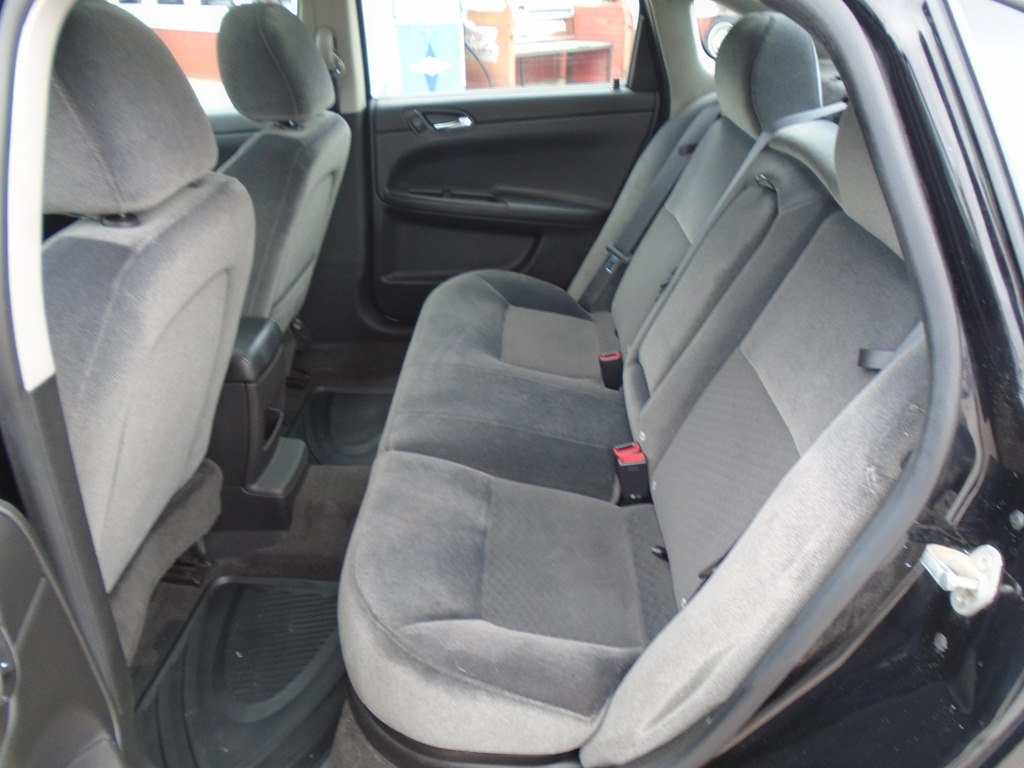 Photo 23 of this CHEVROLET IMPALA LIMITED