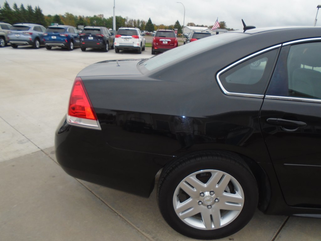 Photo 11 of this CHEVROLET IMPALA LIMITED