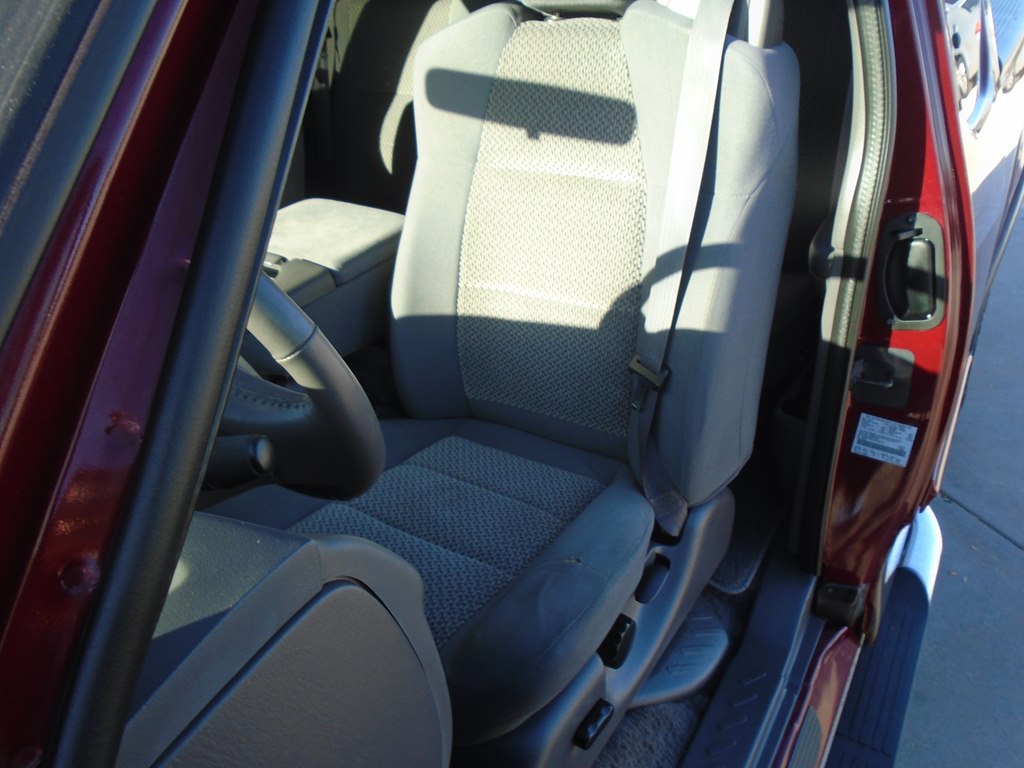 Photo 18 of this FORD F150