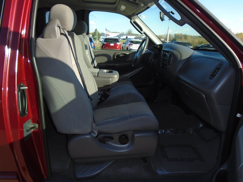 Photo 28 of this FORD F150