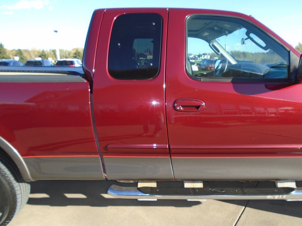 Photo 10 of this FORD F150